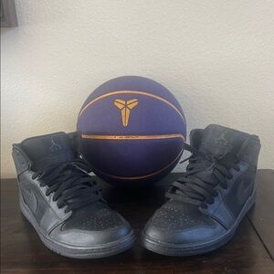 GUC Nike Air Jordan Triple Black high tops size 12. #554724-011.